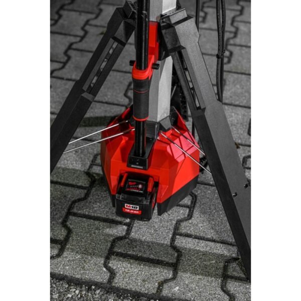 Pastatomas šviestuvas/įkroviklis MILWAUKEE M18 HOSALC-0